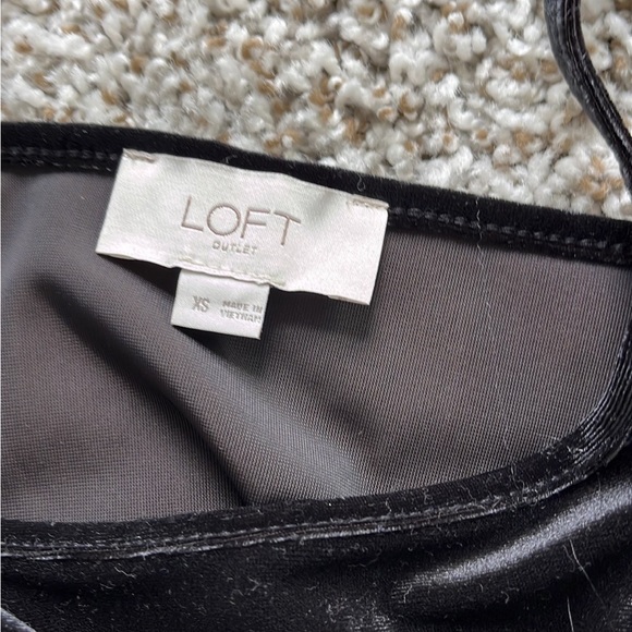 Brand new tank tops - Picture 3 of 3